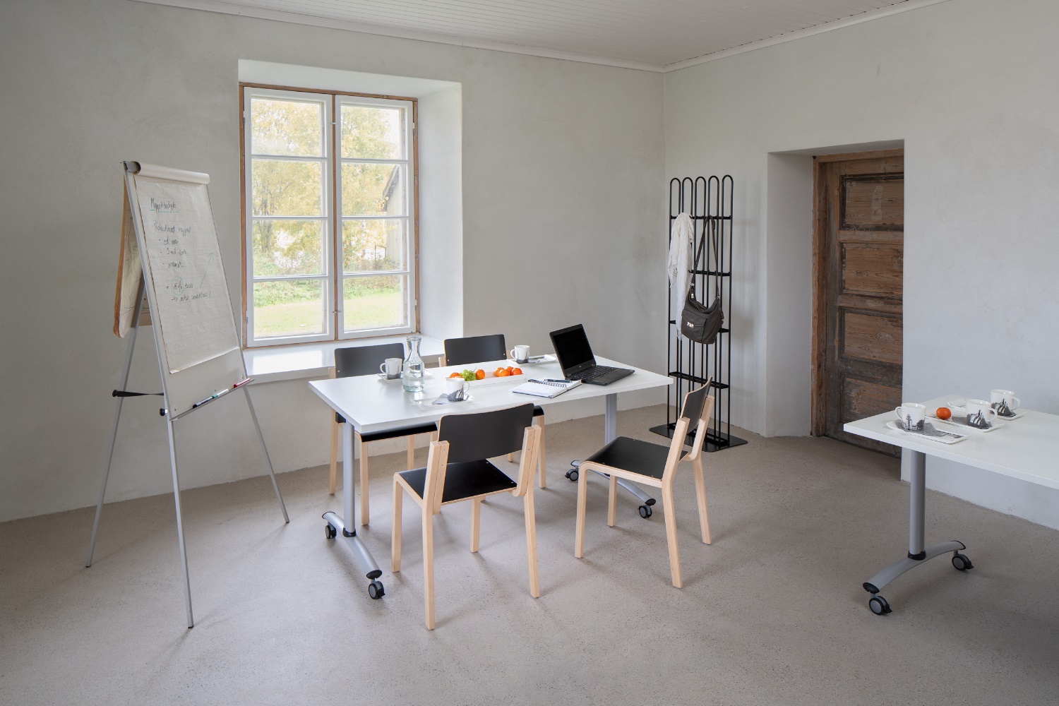 Summanen Oy tuotemerkki Alastekin toimistokalusteet