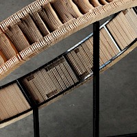 Lahtelaisyritykset framille uniikissa näyttelyssä Summasen metallikehikoissa