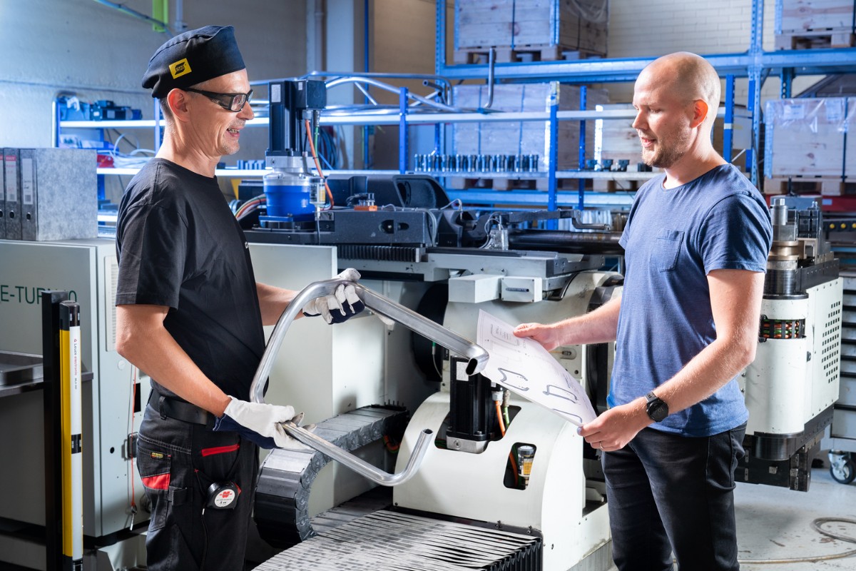 Sopimusvalmistaja, jolla on omat brändit – paras mahdollinen kumppani hankinnalle